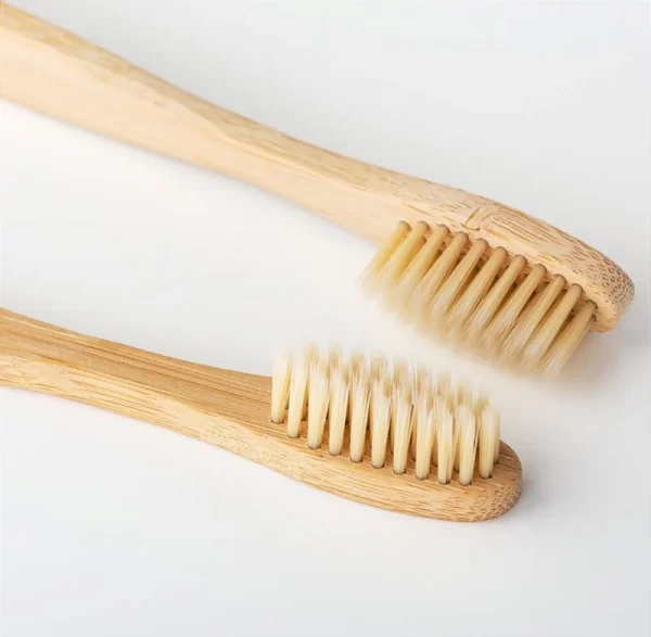 Escova de Bambu para Bebê Reborn – Cuidado Suave e Natural