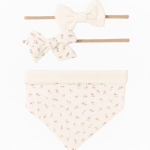 Kit Floral: 2 Faixinhas de Meia + Babador Bandana