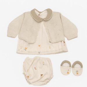 Conjunto Floral com Casaquinho Tricot e Sapatinhos